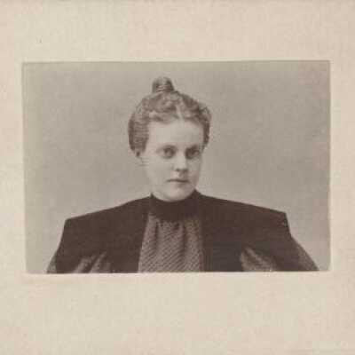 Mertie Stevens Photograph - approximately 18 years of age