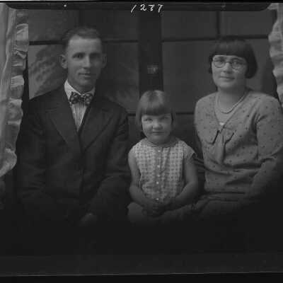 Photograph of a Man, Woman, and Child for J. Hoffman - November 1929 - Negative