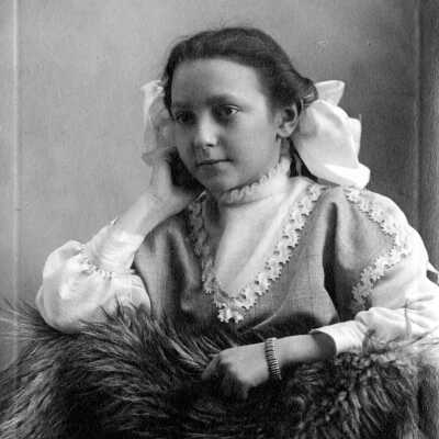 Gladys Lane.