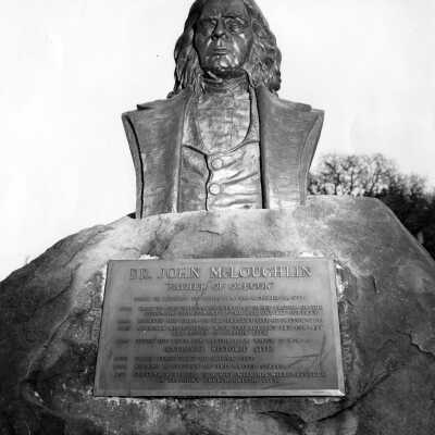Dr. John McLoughlin Sculpture at Willamette Falls Overlook.