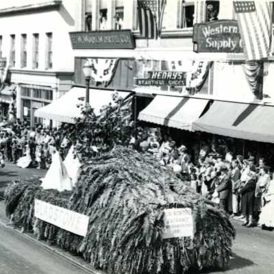 Gladstone Parade Float #1
