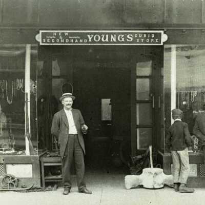 Oregon City 1907 - G.H. Young's 2nd Hand and Curio Shop