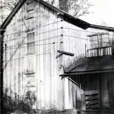 Warner House (Locust Farm) (undated): Copyright: Clackamas County Historical Society; Origsize: 4" x 6"; Origformat: Print-Photographic
