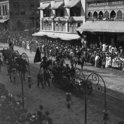 2nd Oregon Vol. Co. I, departure parade, San Francisco, CA, 1899.