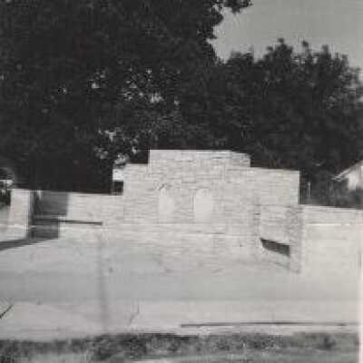 McLoughlin Graves 1960