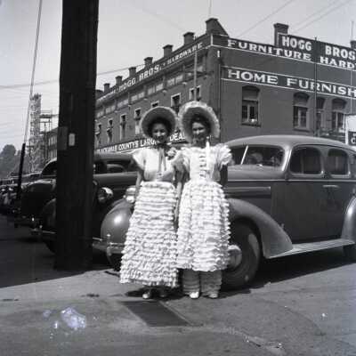 Oregon City Territorial Days 1935 - Two Women in Costume and Hats
