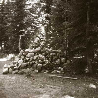 Pioneer Womens' Grave on Loop Road, Mt. Hood