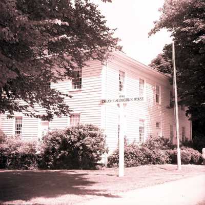 McLoughlin House #2, 711 Center St.