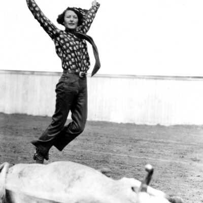 Oregon City Frontier Days - Kelly Field - Mabel Strickland Steer Roping