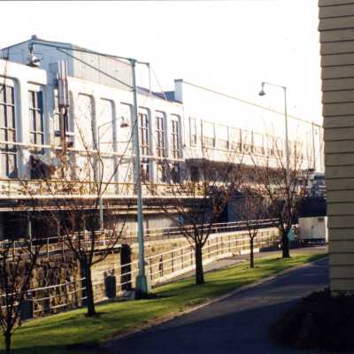 Lock Master's Office and Willamette Falls Locks Museum (#2).