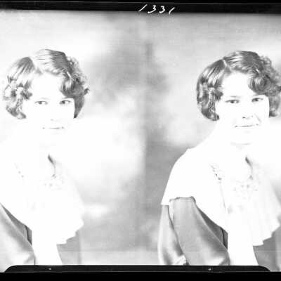 Photograph of a woman for Mrs. L.E. Hartley - December 1929 - Negative