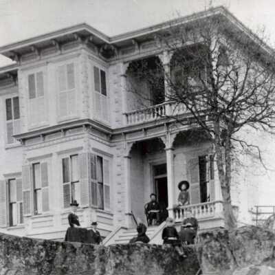 Chase House and Family, Oregon City, 1890.: Copyright: None; Origsize: 5"x7"; Origformat: Negative