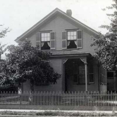 H. C. Stevens House, 7th & Washington, Oregon City, 1907.: Copyright: Clackamas County Historical Society; Origsize: 4" x 6"; Origformat: Print-Photographic