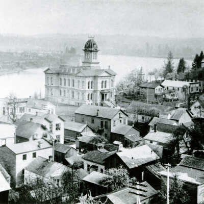 Clackamas County Courthouse, viewed from the Bluff at 7th Street.