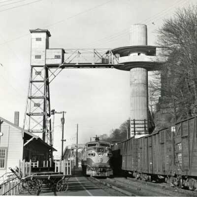 Oregon City Elevators (Old and New), Train Depot 1954