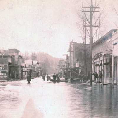 1890 Flood - Main Street Looking South - Oregon City