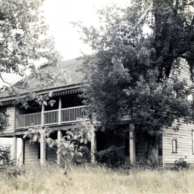 Holmes House at the Rose Farm. Holmes Avenue, Oregon City.
