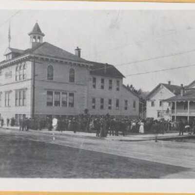 McLoughlin Institute 1907 - Dedication - 10th and Main Street Oregon City