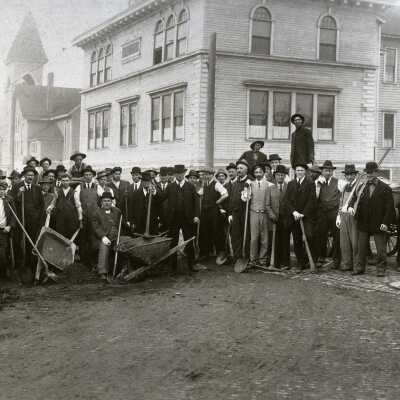 Oregon City 1910 - Merchant Street Repair #1