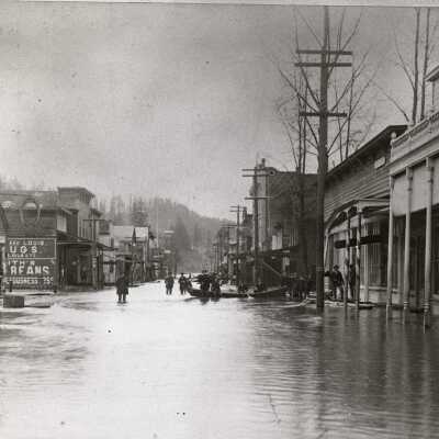 1890 Flood - Oregon City Main Street