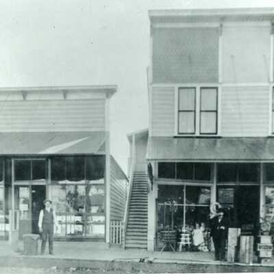 Oregon City 1908 - Friedrich's Hardware and Little's Confectionery at 510-512 7th Street