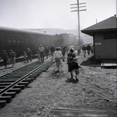 #700 Steam Engine Trip up Columbia Gorge, H, 1956: Origformat: Negative