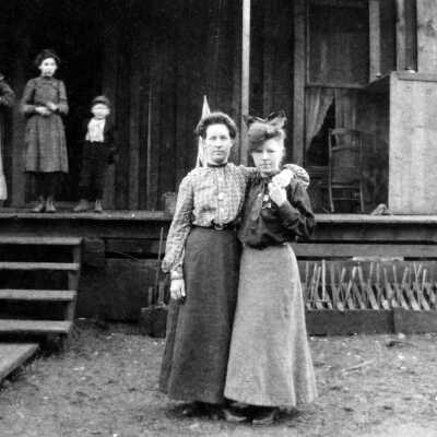 Howards and Mrs. Hamilton.