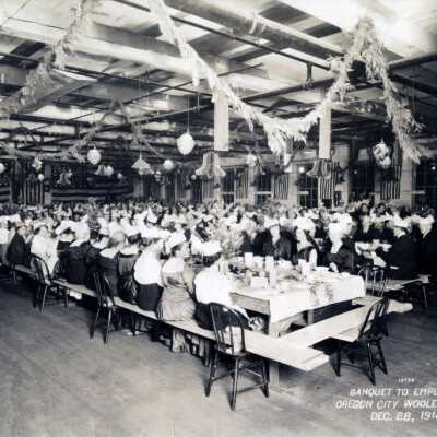 Oregon City Woolen Mills Banquet, Dec 28, 1918: Copyright: None; Origsize: 3"x5"; Origformat: Print-Photographic