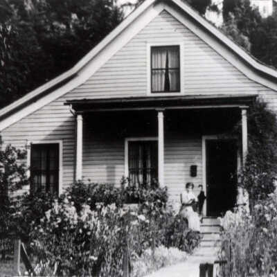Milln House, Main St., O.C.: Copyright: None; Origsize: 4"x6"; Origformat: Print-Photographic