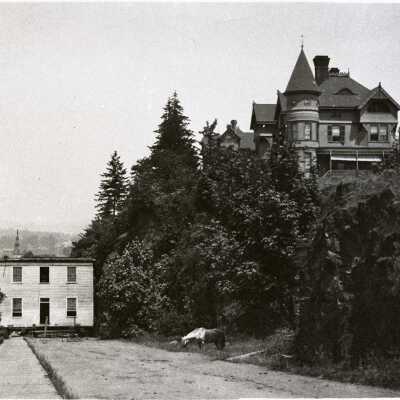 McLoughlin House, Being Moved Up Singer Hill