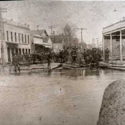 1890 Flood - Oregon City at 6th and Main Street Looking North
