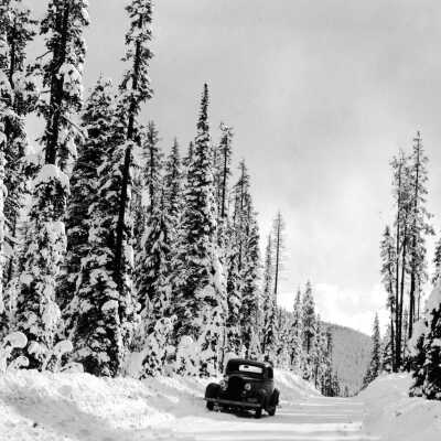 Mt. Hood winter scene: Copyright: Clackamas County Historical Society; Origsize: 3x5; Origformat: Print-Photographic