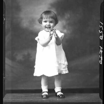 Photograph of a child for Mrs. H. E. Skinner - February 1930 - Negative