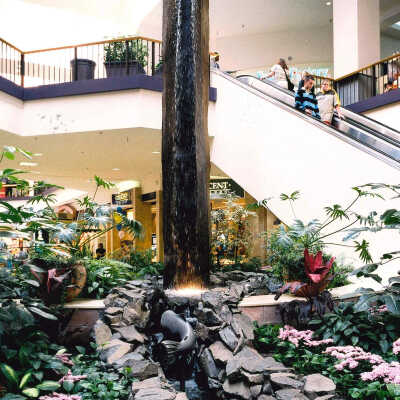 Center Court Detail, Clackamas Town Center. .