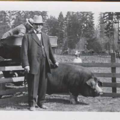Dimick, Grant B. 1913 - at Clackamas County Fair