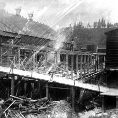 Willamette Pulp and Paper Co, West Linn, Oregon, 1893.: Copyright: Clackamas County Historical Society; Origsize: 8x10; Origformat: Print-Photographic
