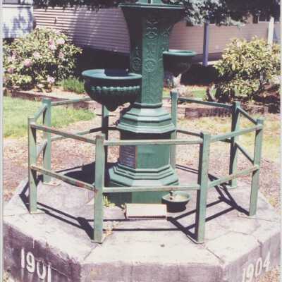 Barlow Monument