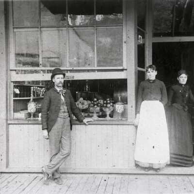 Alldredge Confectionary, Main St., Oregon City