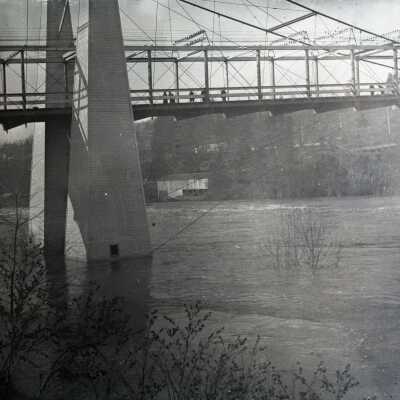 1890 Flood - Oregon City-West Linn Bridge