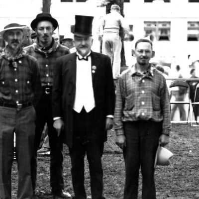 Territorial Days - Oregon City - Library Park
