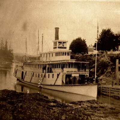 Steamboat "Multnomah" in Oregon City 1885