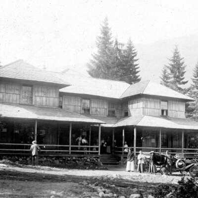 Family in car on toll road and at Rhododendron Tavern, 1911.