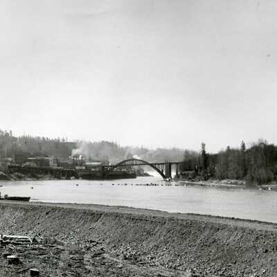 Hogline Fishermen and the Excavation of I205 Bridge.