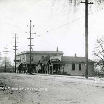 Portland Railway Light and Power Company (P.R.L. & P. Co.) Railroad Station: Copyright: None; Origsize: 6" x 8"; Origformat: Print-Photographic