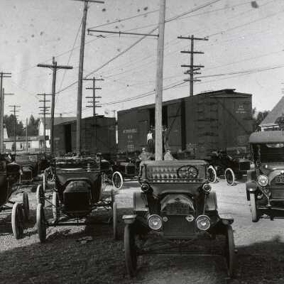 Fords for the Pacific Highway Garage, Oregon City