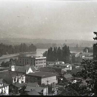 Oregon City from the 5th Street Steps.