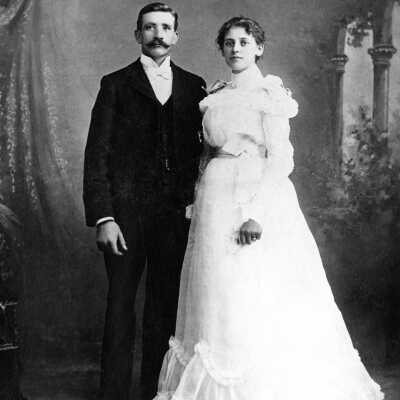 Otto Erickson and Luella Edna Bruner Wedding Photo, 1900.