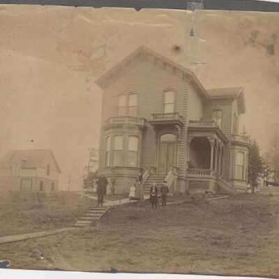 Judge Harvey Cross House standing at the original location in Oregon City - relocated to 809 Washington Street c. 1911-1925