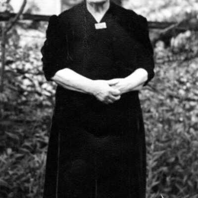 Gertrude Crosson: Copyright: None; Origsize: 8" x 10"; Origformat: Print-Photographic