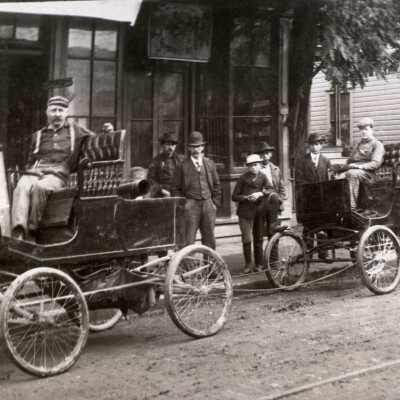 First Motor Car (Steam) Built in Oregon City, Oregon 1902
